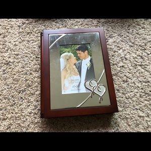 Lenox True Love Bookshelf album